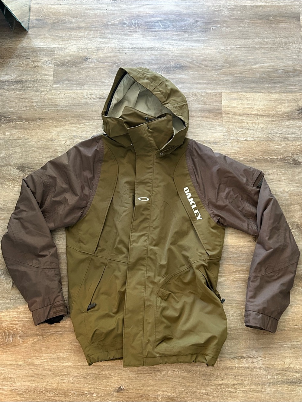 Oakley Olive Green and Brown Hooded Rain Jacket